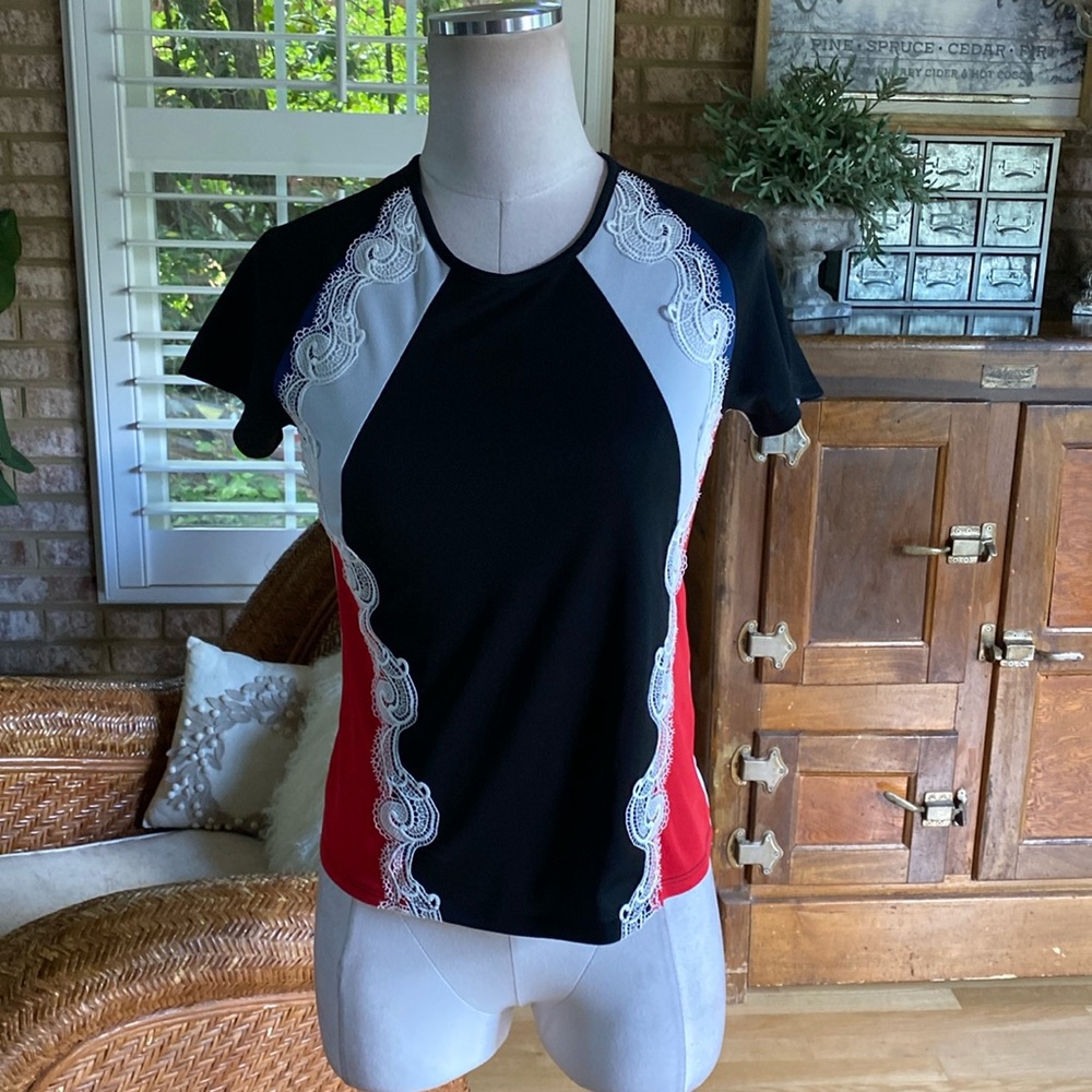 KOCHE FRANCE LUXURY FRENCH SHORT SLEEVE TOP BLACK RED WHITE LACE 38 EXCELLENT